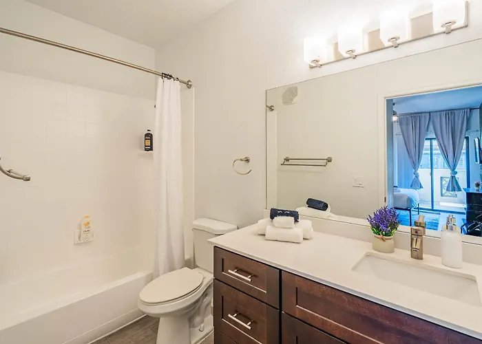 Apartment Near Airport-diablo Stadium-pool-spa-gym-parking Tempe
