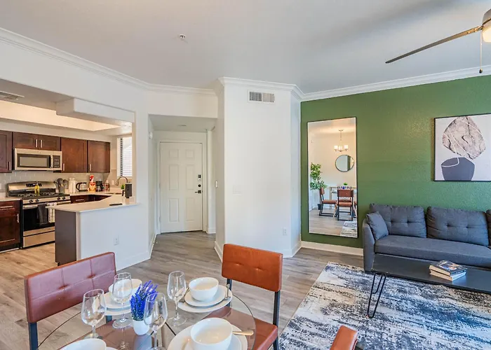 Apartment Near Airport-diablo Stadium-pool-spa-gym-parking Tempe