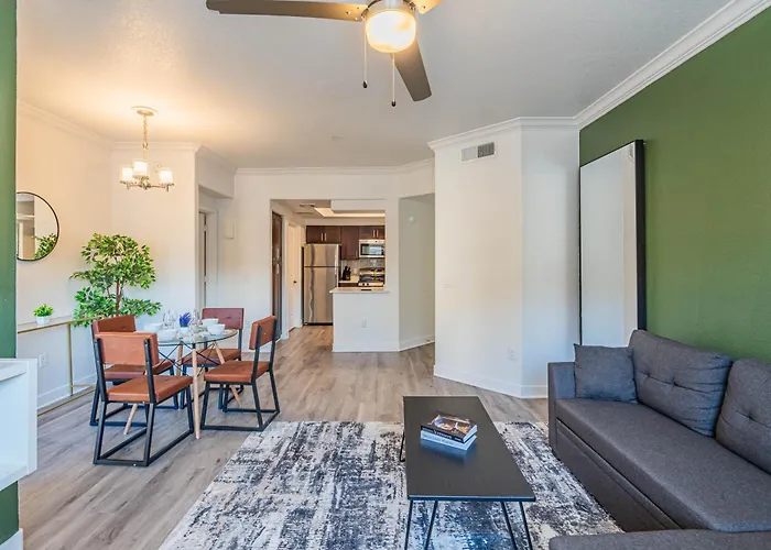 Apartment Near Airport-diablo Stadium-pool-spa-gym-parking Tempe