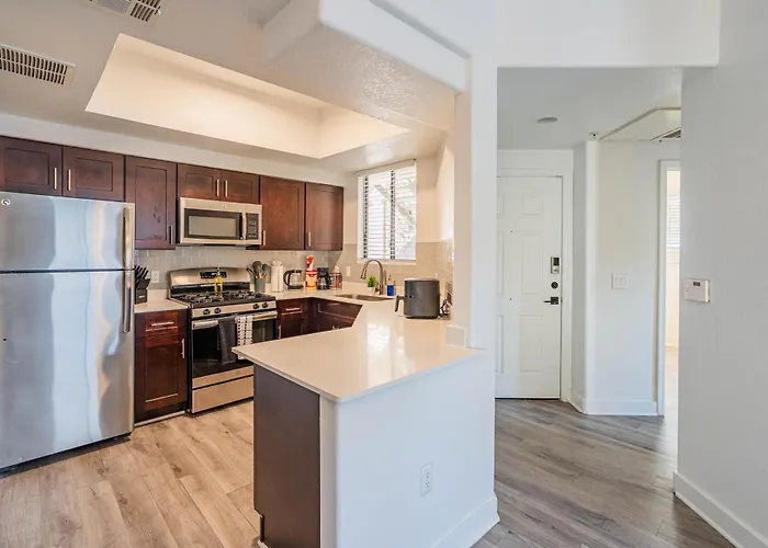 Apartment Near Airport-diablo Stadium-pool-spa-gym-parking Tempe